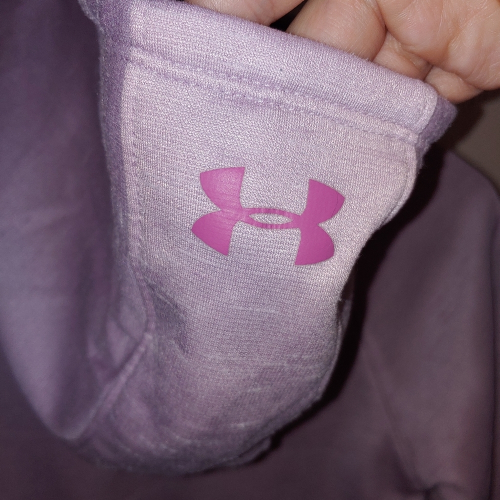 Youth medium girls under Armour pullover hoodie - Picture 3 of 8